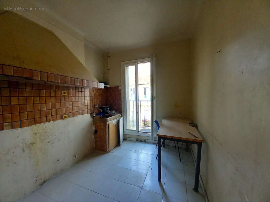 Appartement à MARSEILLE-2E