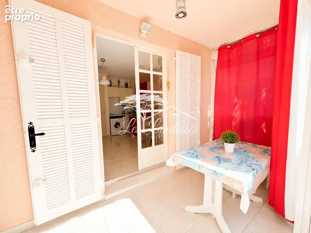 La Londe-les-Maures   Appartement meublé avec 2 terrasses, loggia et parking Vendu MEUBLÉ ÉQUIPÉ - photo 5