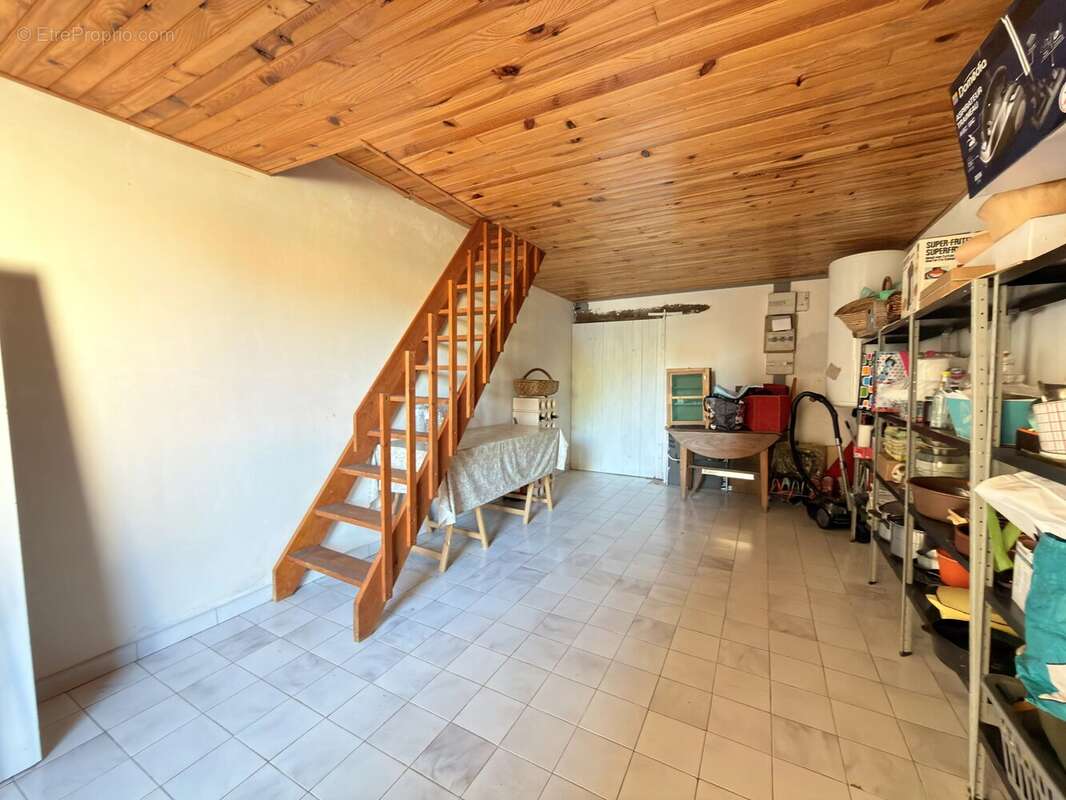 Maison à NANTEUIL-EN-VALLEE