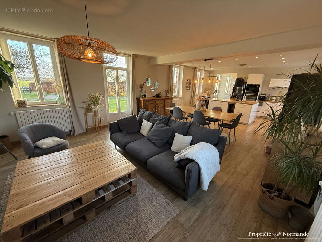 Maison à VOISCREVILLE