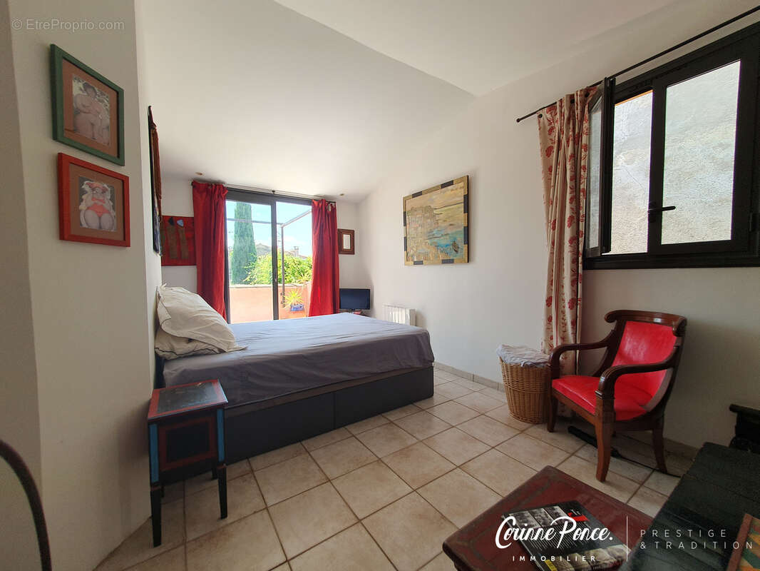 Nîmes maison de charme avec patio pisine dépendance - photo 15
