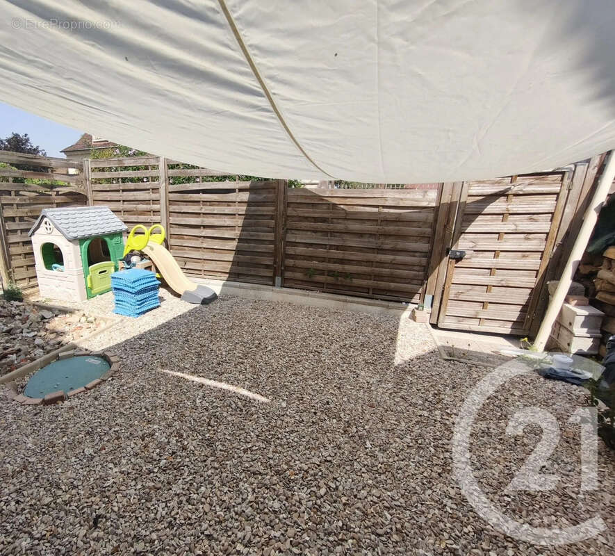 Maison 132 m² à La Croix-En-Brie  - photo 14