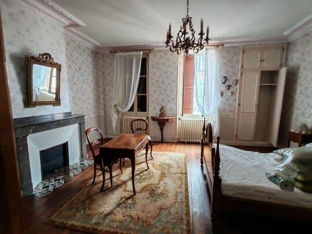 Charmante maison de ville Moissac 4 pièces 144 m² - photo 10