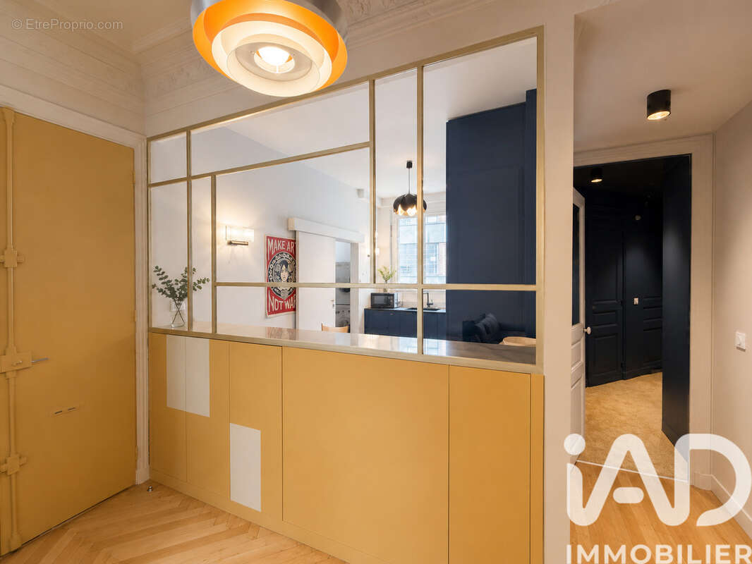 Appartement 107 m² à Paris-18e  - photo 7