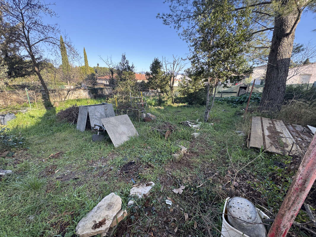 Terrain à AUBAGNE