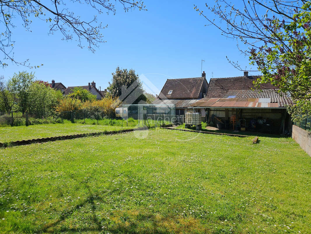 Maison à SAINT-LEON