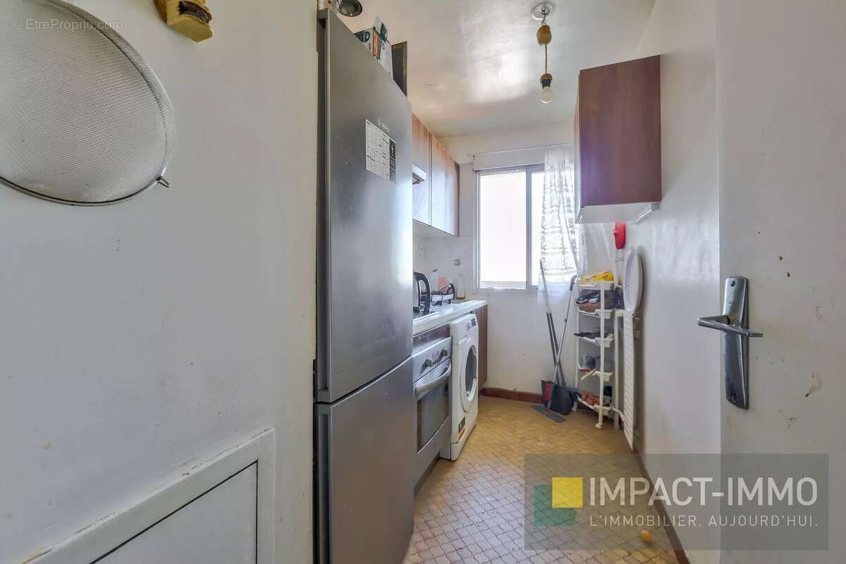 Appartement à COURBEVOIE