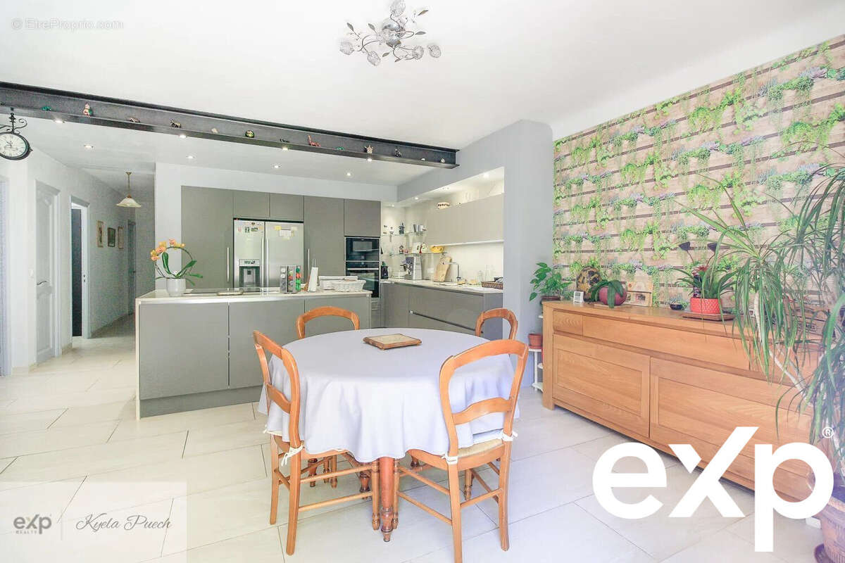 Maison à PEYROLLES-EN-PROVENCE