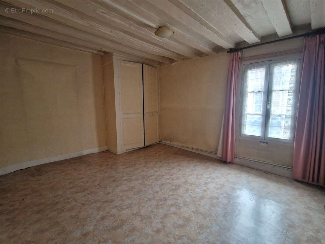Maison à NONANCOURT