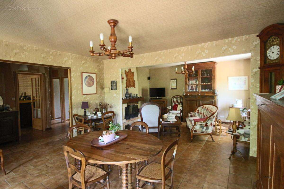 Maison 146 m² à Prayssac  - photo 3