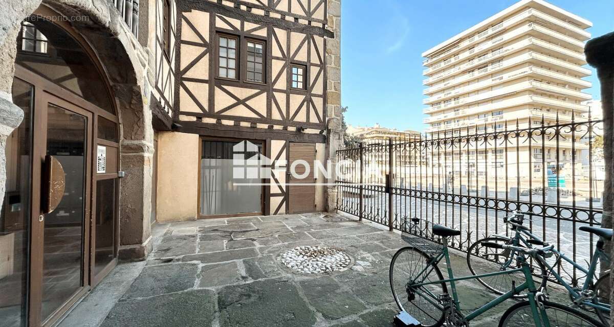 Appartement à SAINT-ETIENNE