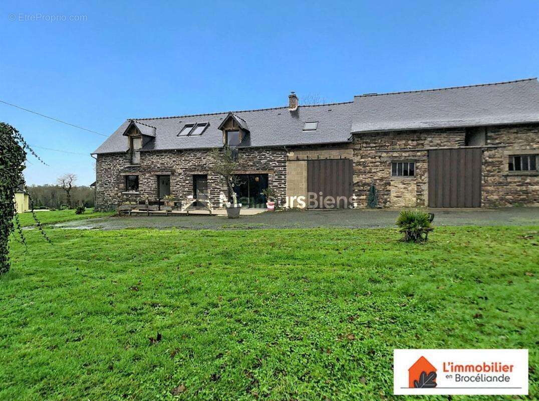 Maison à PLELAN-LE-GRAND