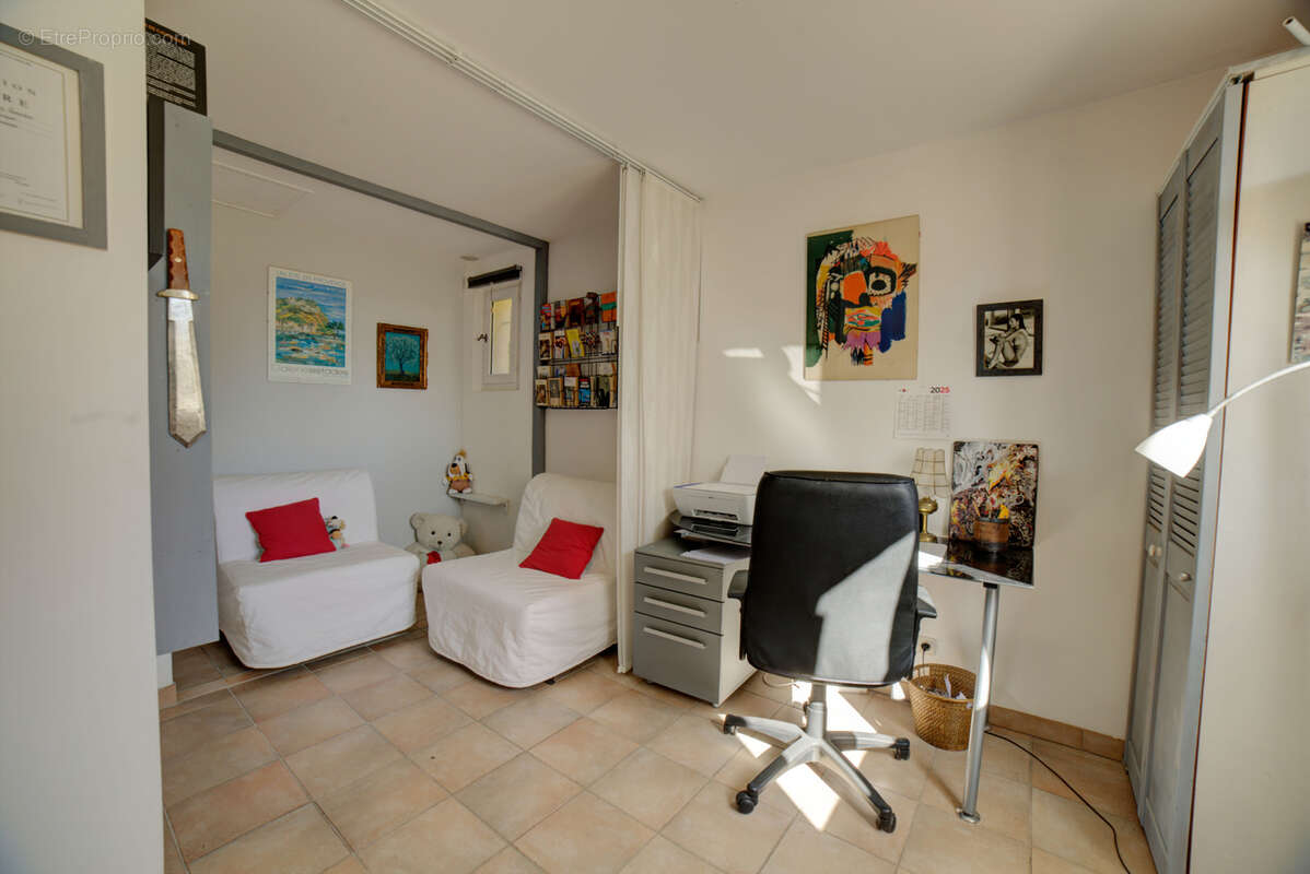 Maison à BAGNOLS-EN-FORET