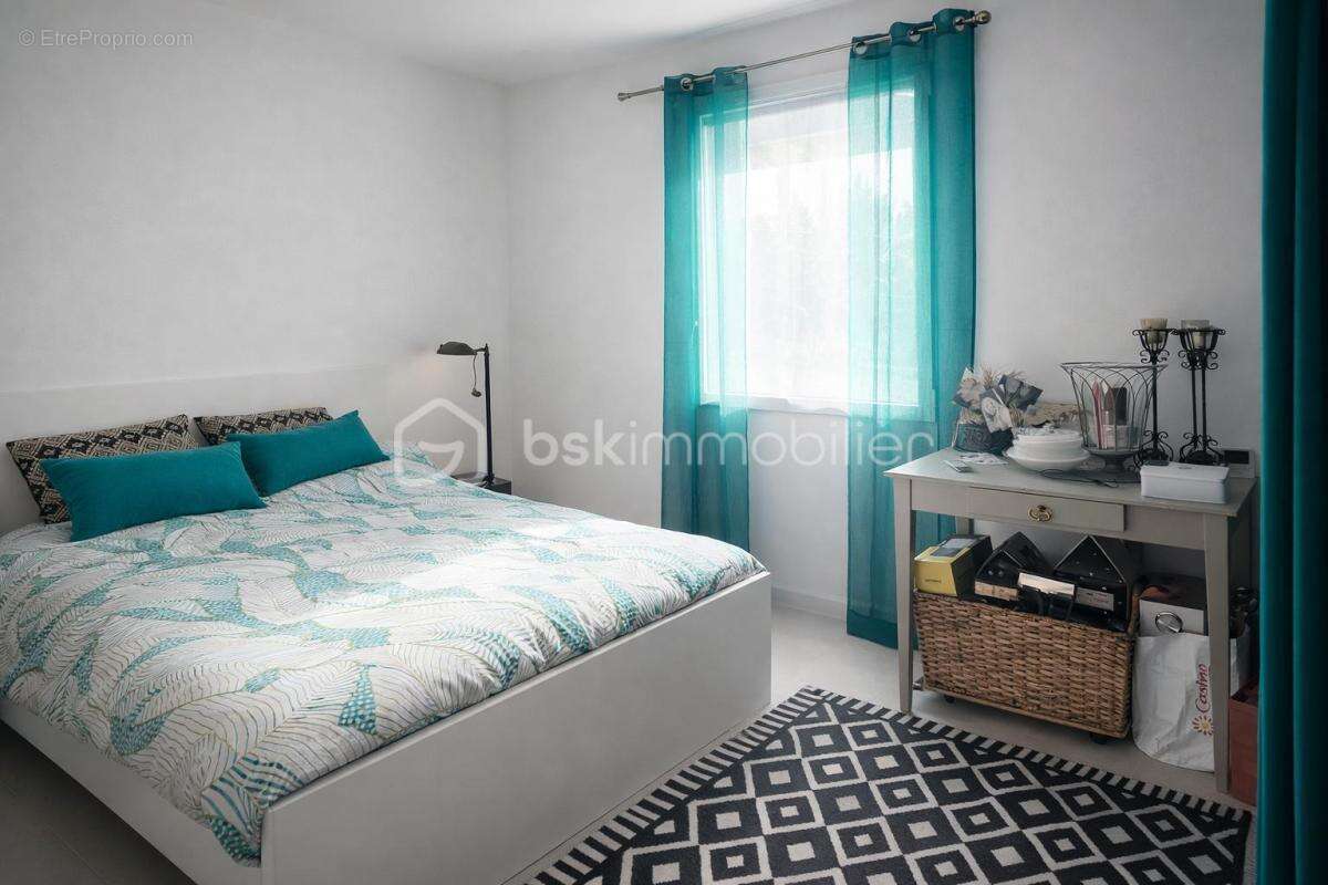 VISAN – Maison contemporaine de plain-pied avec piscine, prestations haut de gamme et environnement privilégié - photo 9