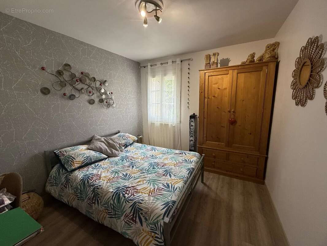 Maison à MONTELIMAR