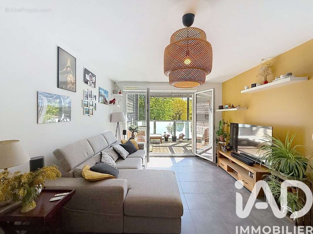 Photo 3 - Appartement à NEUVILLE-SUR-SAONE
