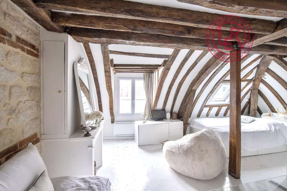 Appartement à PARIS-6E