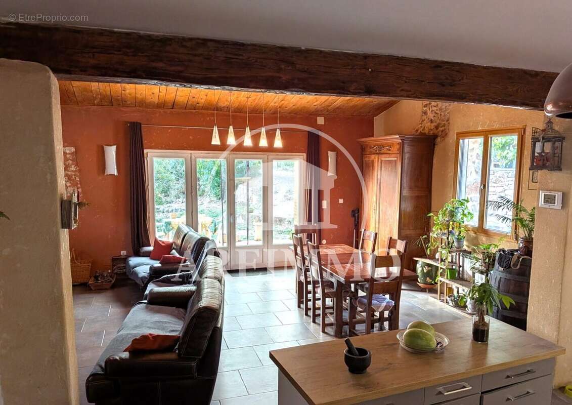 Maison 9 pièces 195 m² à vendre à Brissac (34190) - photo 5