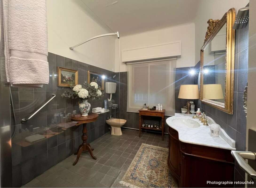 Appartement à EZE