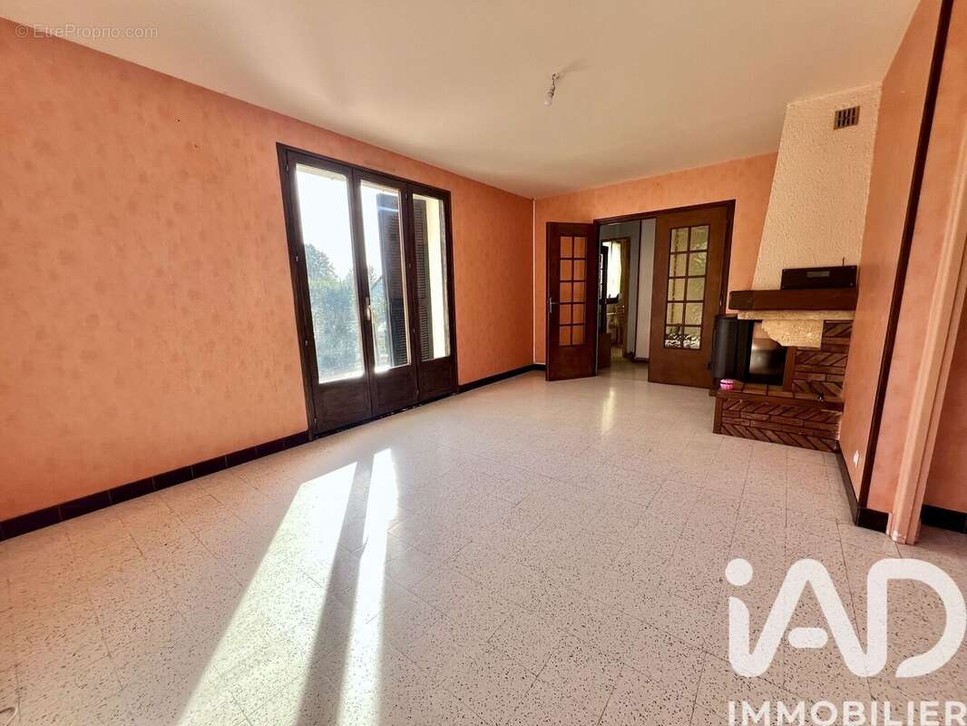 Photo 4 - Maison à SAINT-CHERON