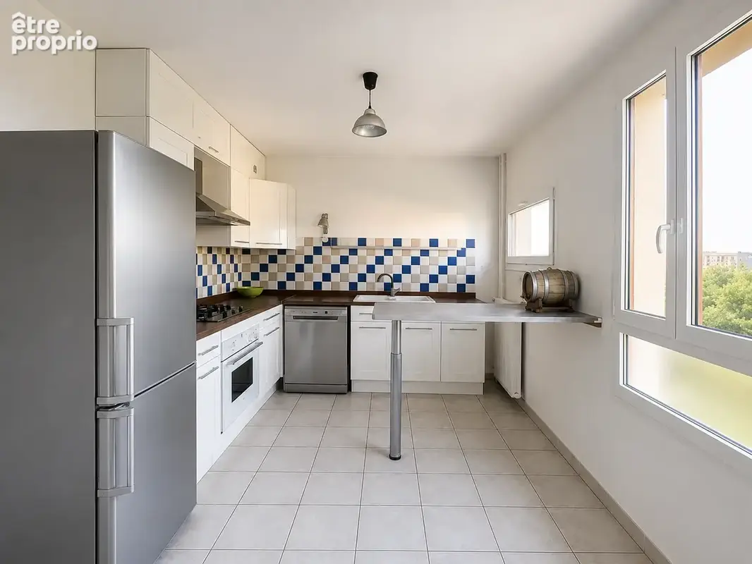 Appartement rénové de 5 pièces 95 m2 + cave - photo 3