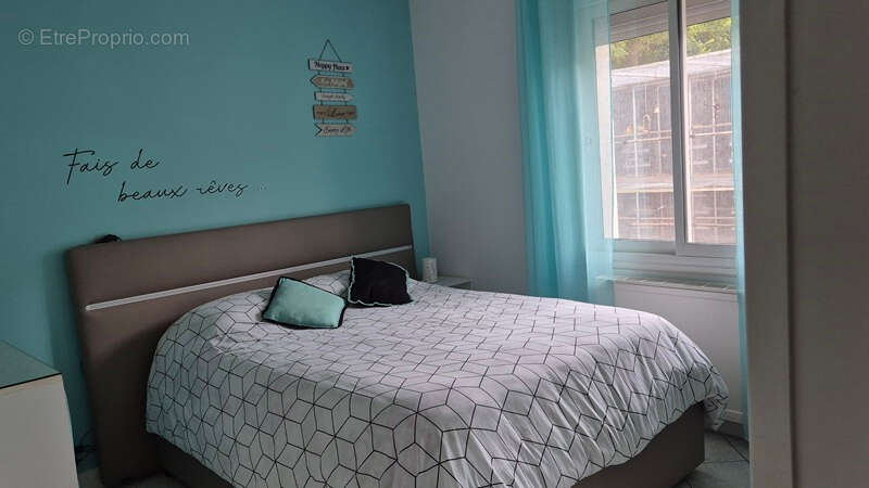 Maison à PORT-SAINTE-MARIE