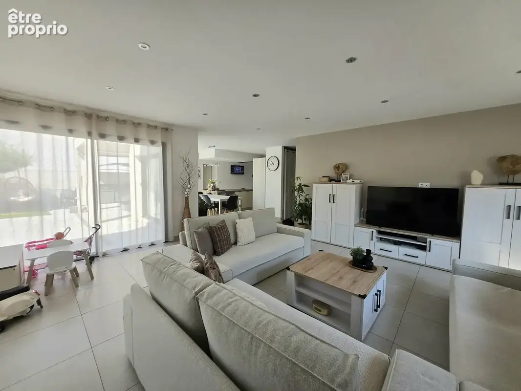 Superbe villa 149M2 habitables sur 827M2 de terrain - photo 4