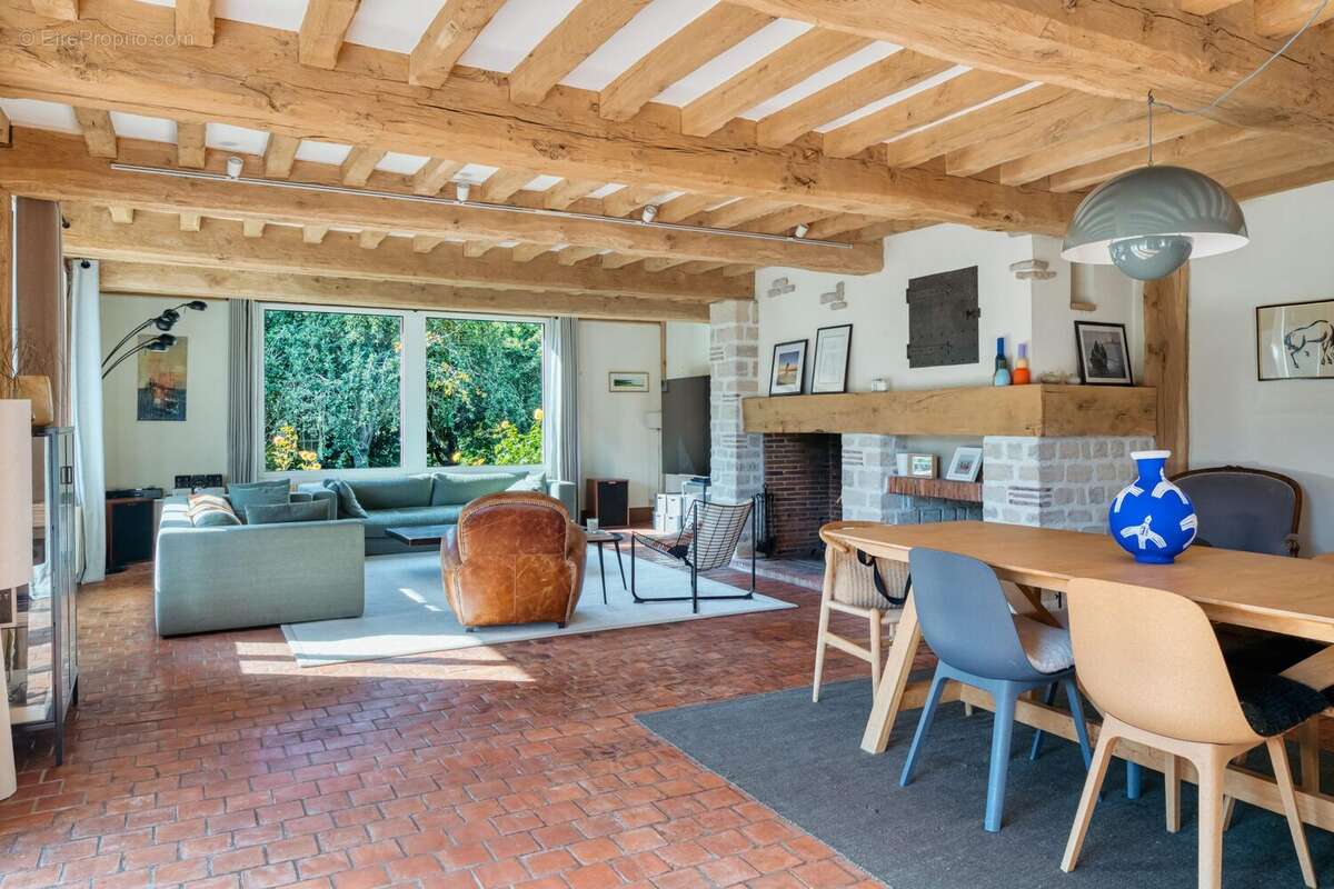 Maison 231 m² à Pont-L'eveque  - photo 5
