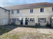 Photo 1 - Appartement à PONT-SAINTE-MAXENCE
