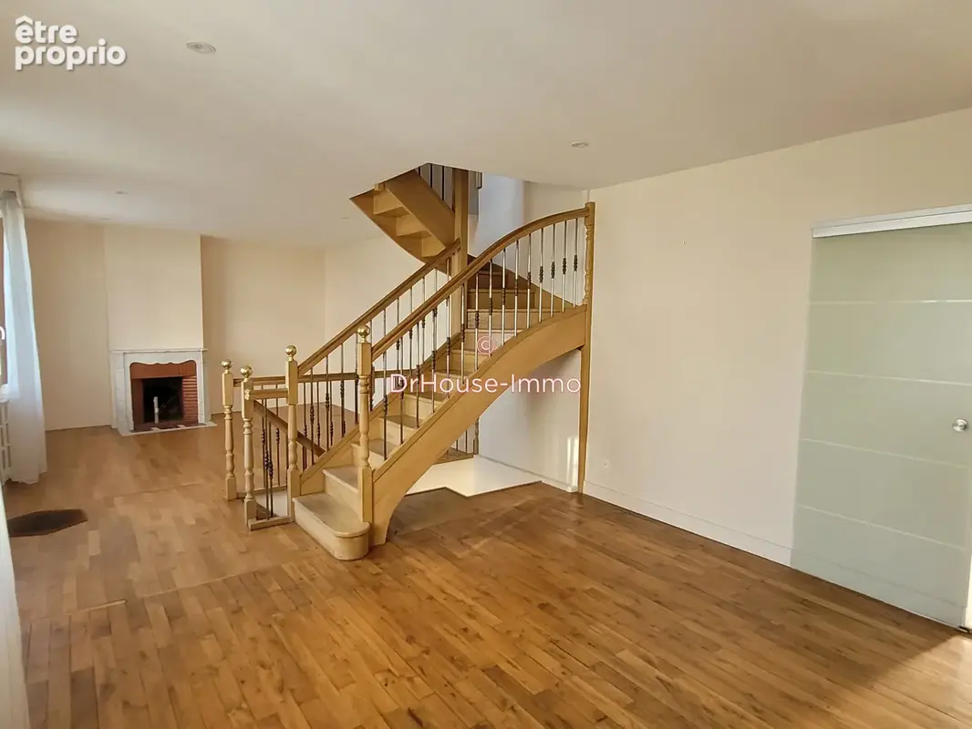 Maison 170 m² à Tours  - photo 13