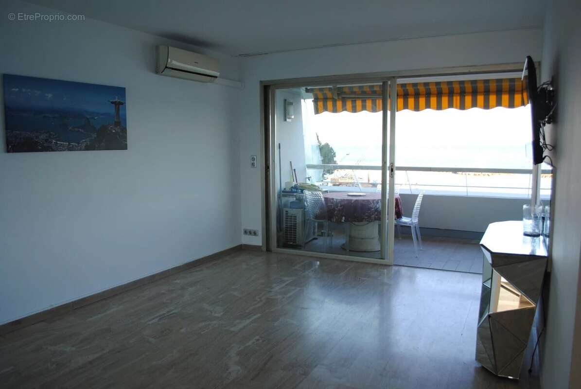 Appartement à VILLENEUVE-LOUBET
