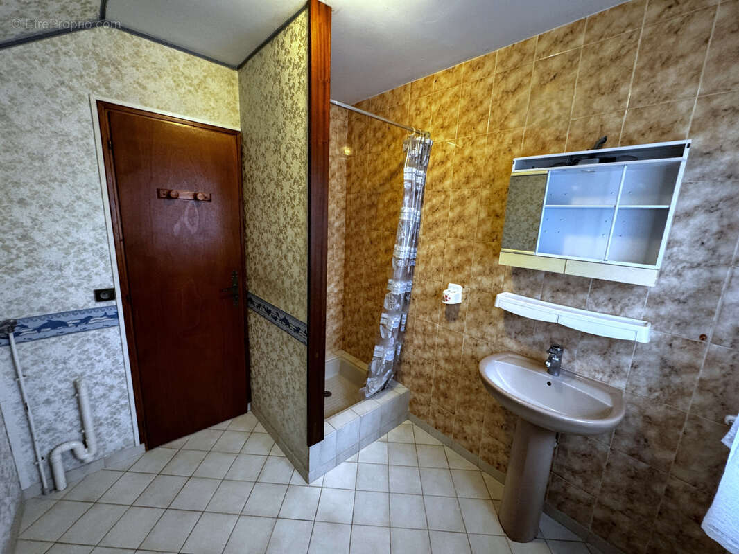 Maison à FEUCHEROLLES