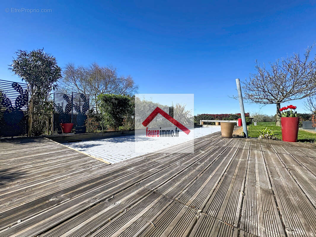 Maison à SAINTE-FEREOLE