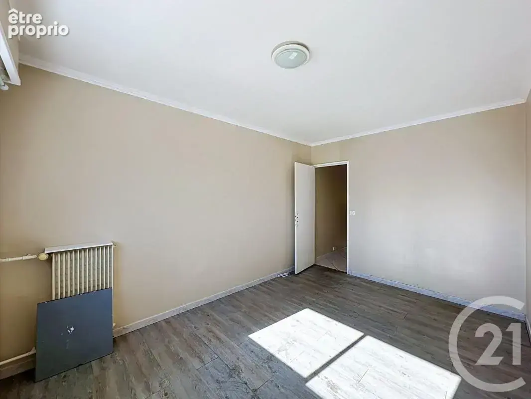 Appartement 4 pièces 79 m² à vendre à Venissieux (69200) - photo 10