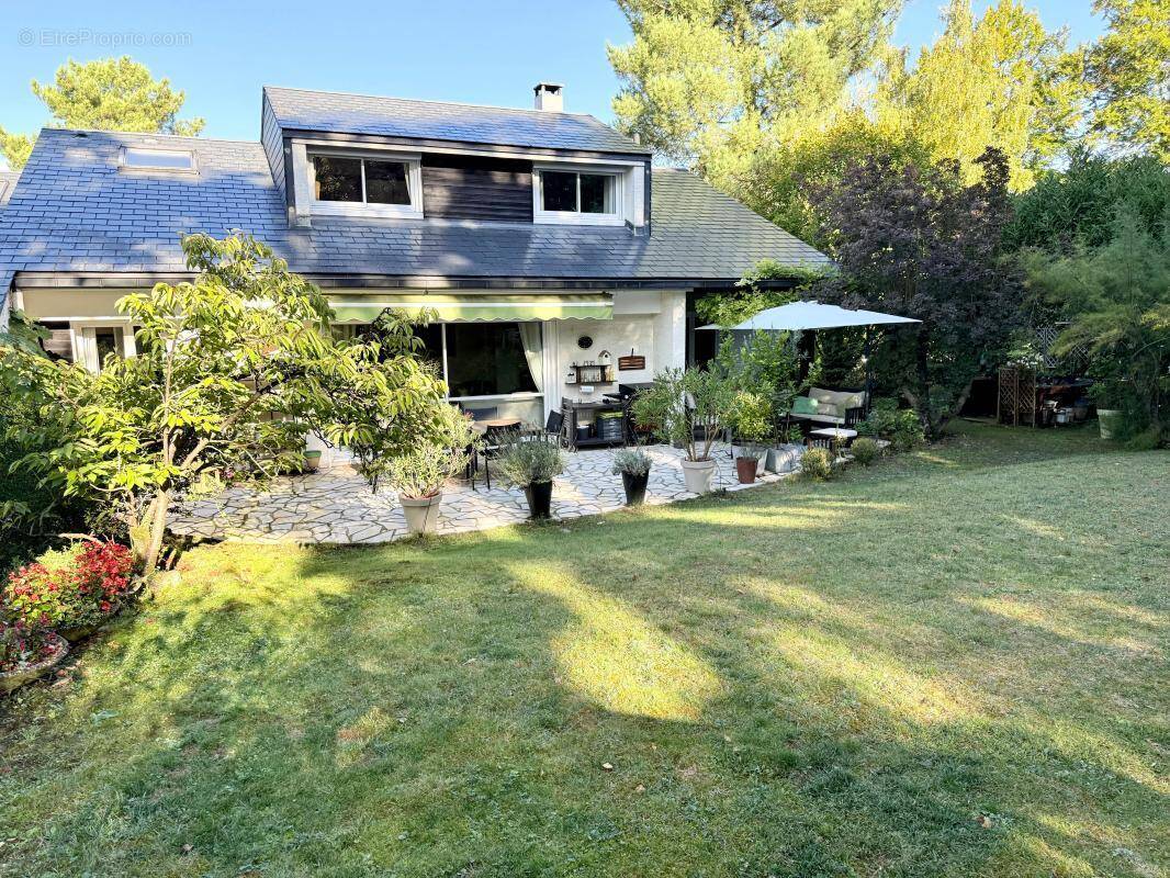 Maison à L&#039;ISLE-ADAM