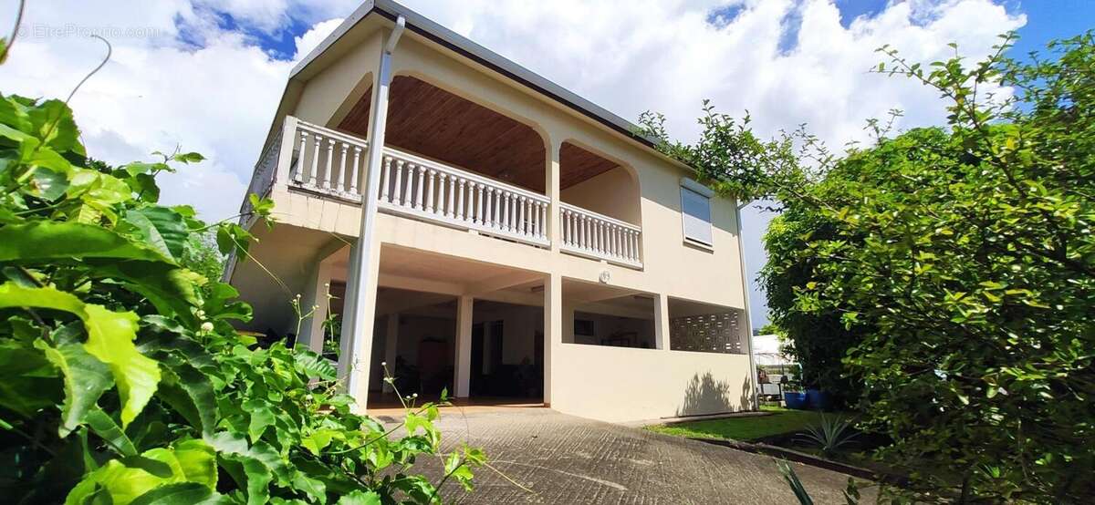 Photo 2 - Maison à SAINT-PIERRE
