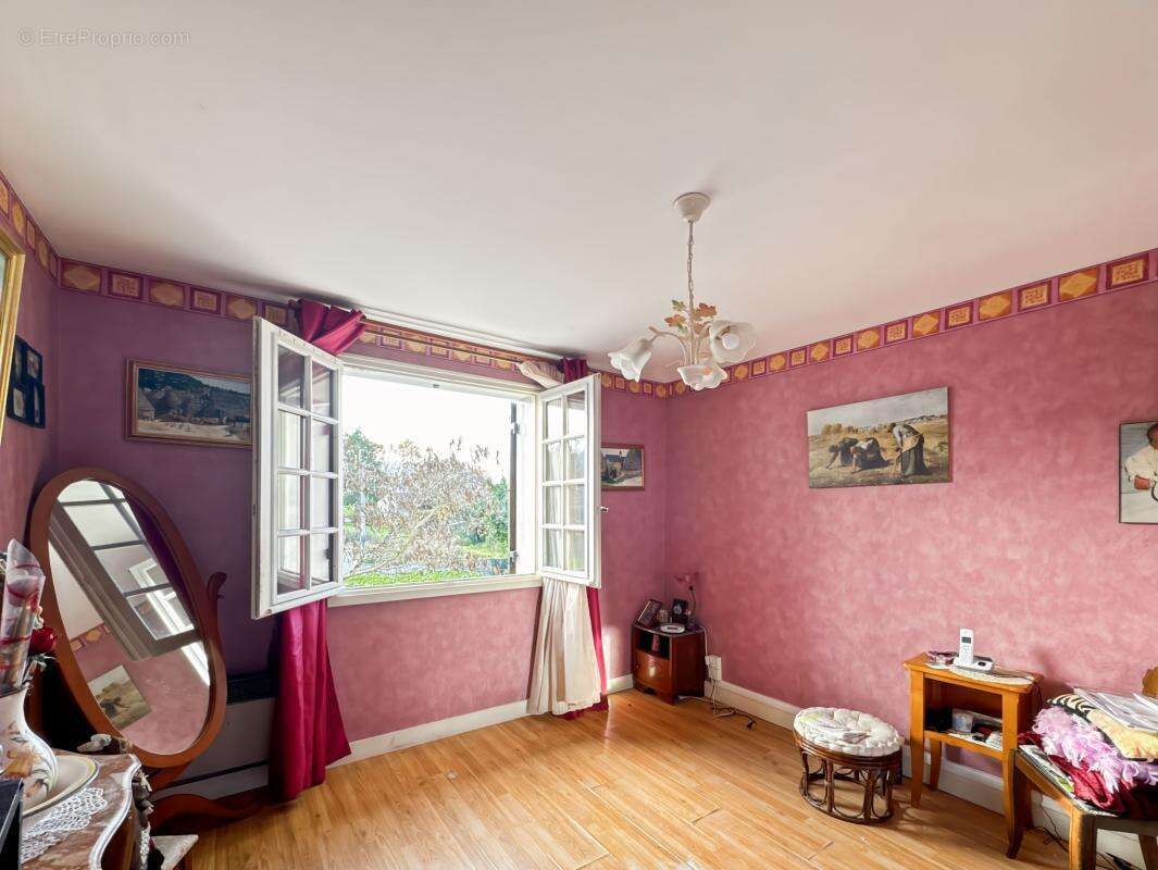 Maison à RAZAC-SUR-L'ISLE
