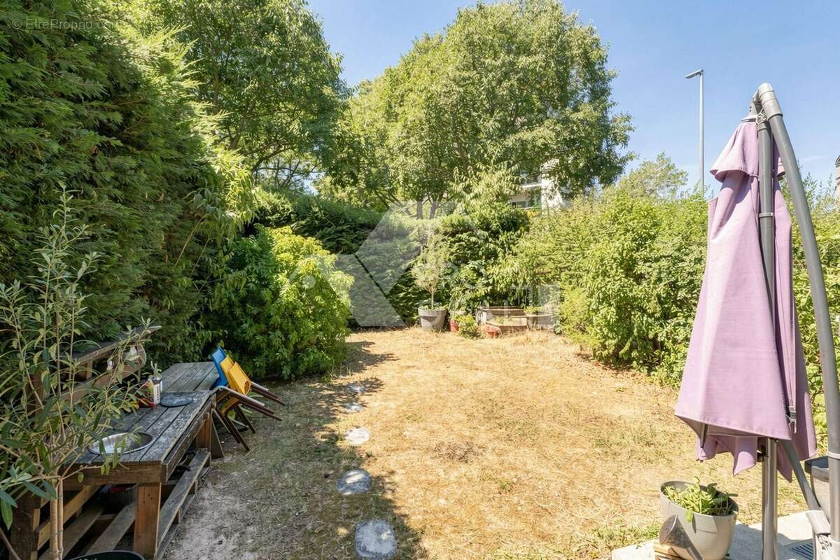 Appartement 77 m² à Bron  - photo 7