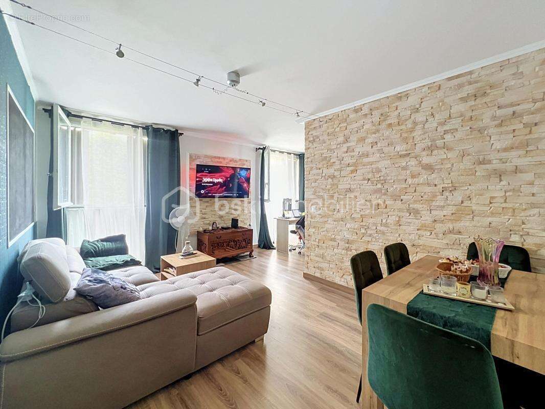 Appartement à CHAMPIGNY-SUR-MARNE