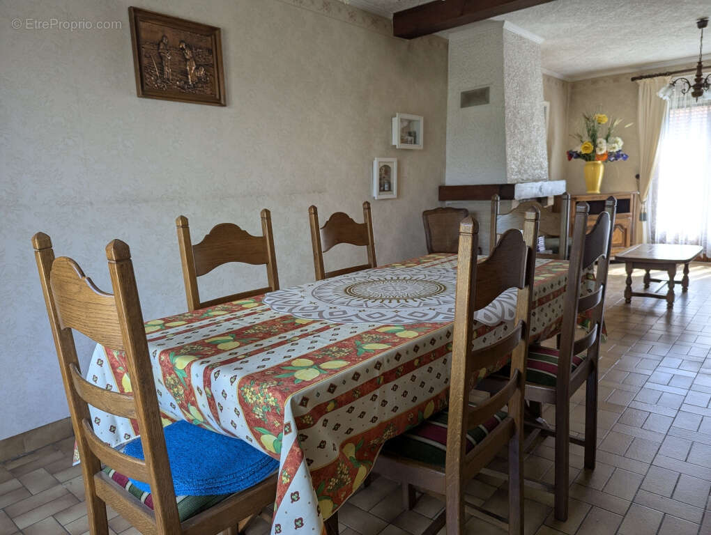 Maison à BRUAY-LA-BUISSIERE