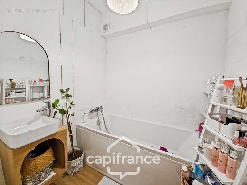 Appartement à CASTELCULIER