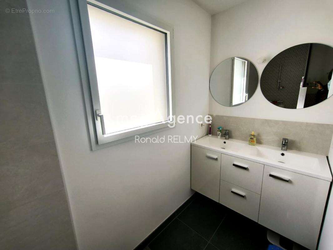 Maison familiale récente (2022) aux normes RE2020 – Confort moderne à Aizenay (85190) - photo 11