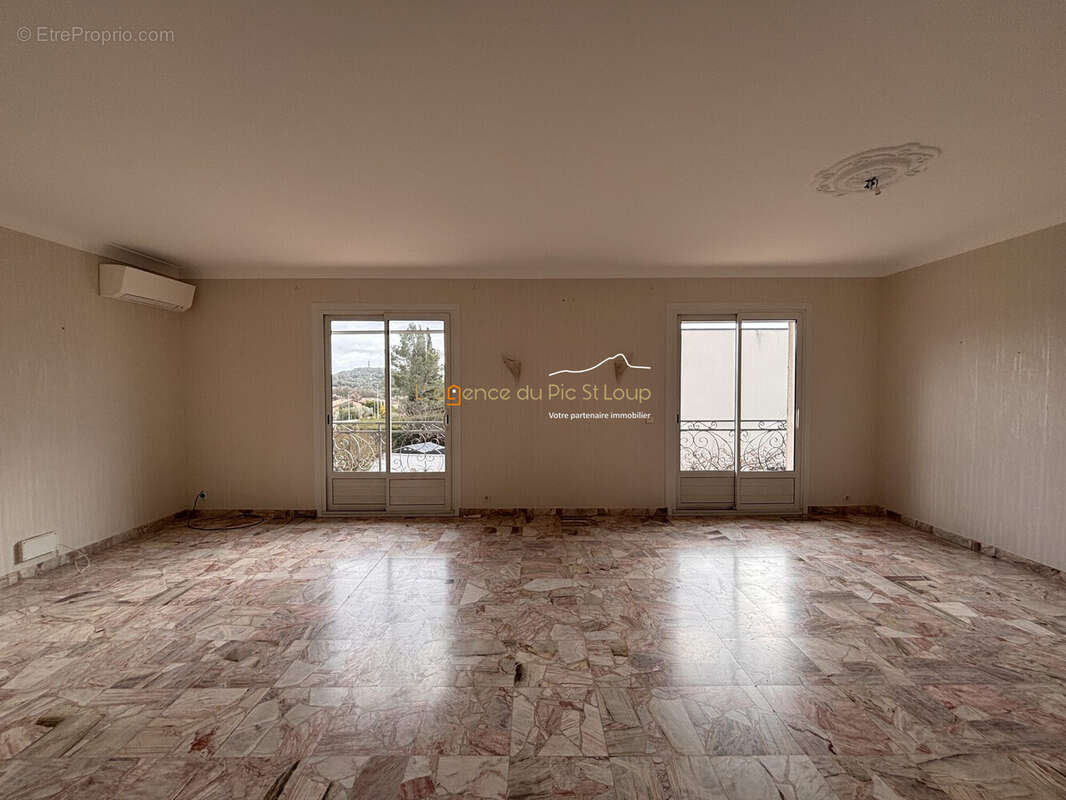 Appartement à SAINT-GELY-DU-FESC