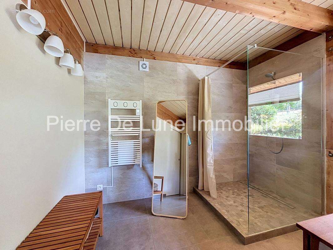 Trévignin – Maison d'exception en ossature bois avec vue dominante, piscine et panorama sur les montagnes - photo 23