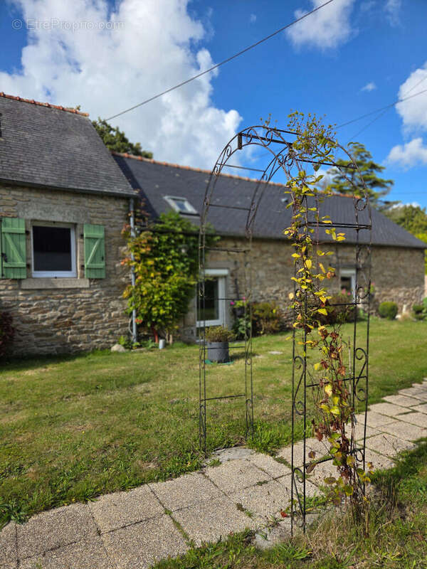 Maison à GUIPRONVEL
