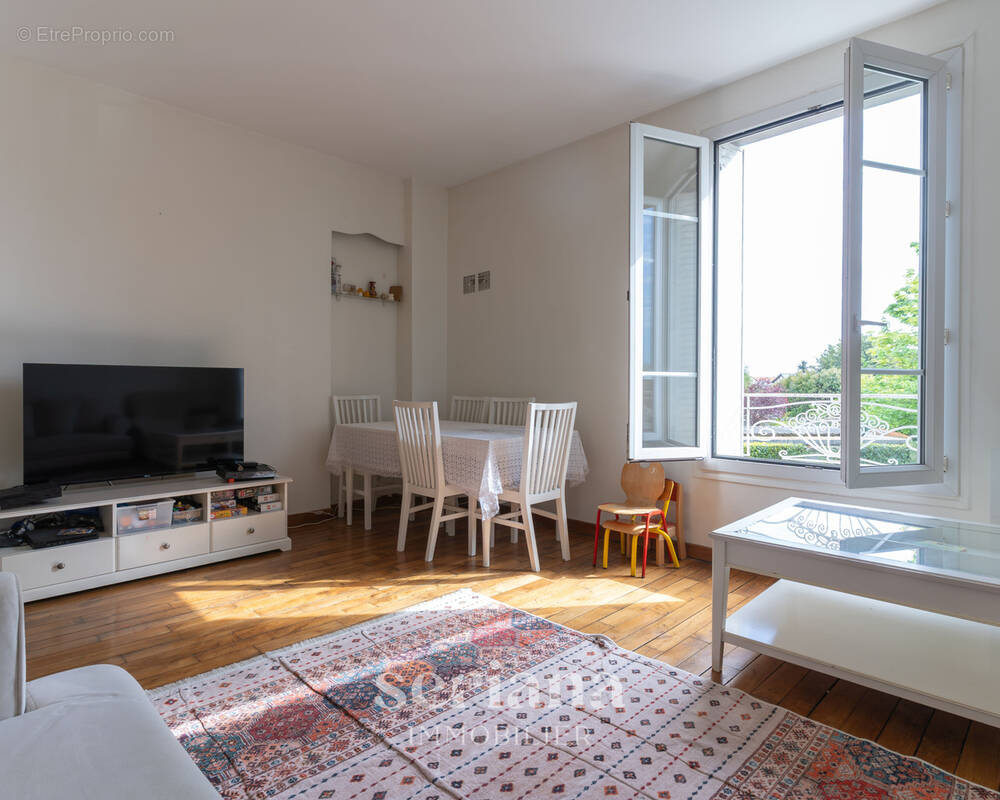 Appartement à SAVIGNY-SUR-ORGE