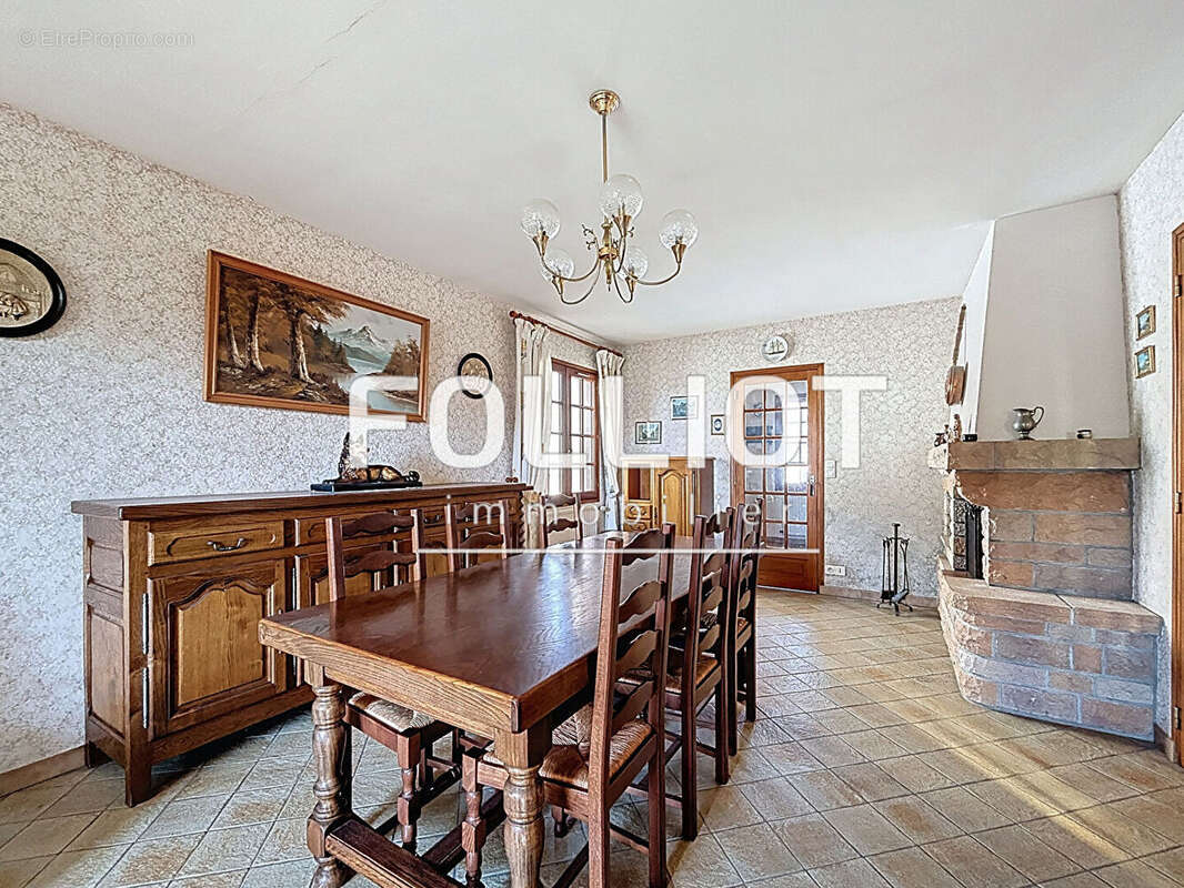 Maison à SAINT-PAIR-SUR-MER