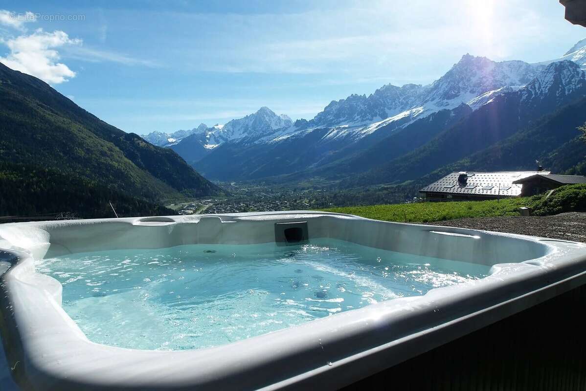 Maison à LES HOUCHES