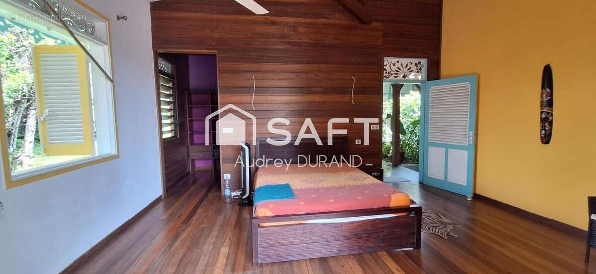 Photo 6 - Maison à REMIRE-MONTJOLY