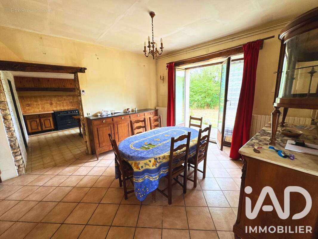 Maison 143 m² à Perroy  - photo 4
